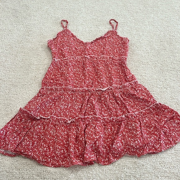 Jess Crum x Hazel & Olive Red Ditsy Floral Tiered Sleeveless Mini Dress New - Picture 3 of 8
